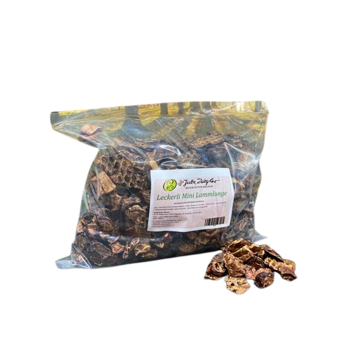 Beutel Dr. Ziegler Leckerli-Mini Lammlunge für Hunde, getrocknete Stücke.