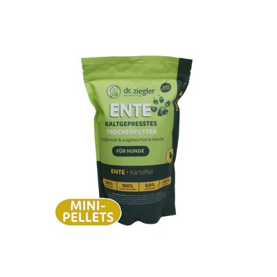 Grün-schwarze Verpackung von dr. ziegler kaltgepresstem Trockenfutter für Hunde mit Ente und Kartoffel, Aufschrift 'MINI-PELLETS'