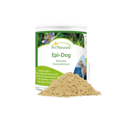 Weißer Behälter mit grünem Etikett der Marke PerNaturam, Produktname 'Epi-Dog', Pulver vor dem Behälter, Hundebild und Text 'Reduziert Stressreaktionen' sichtbar.