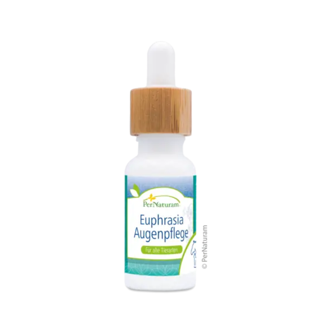Weißes Fläschchen mit Holzdeckel und Pipette, beschriftet mit 'PerNaturam Euphrasia Augenpflege Für alle Tierarten'.