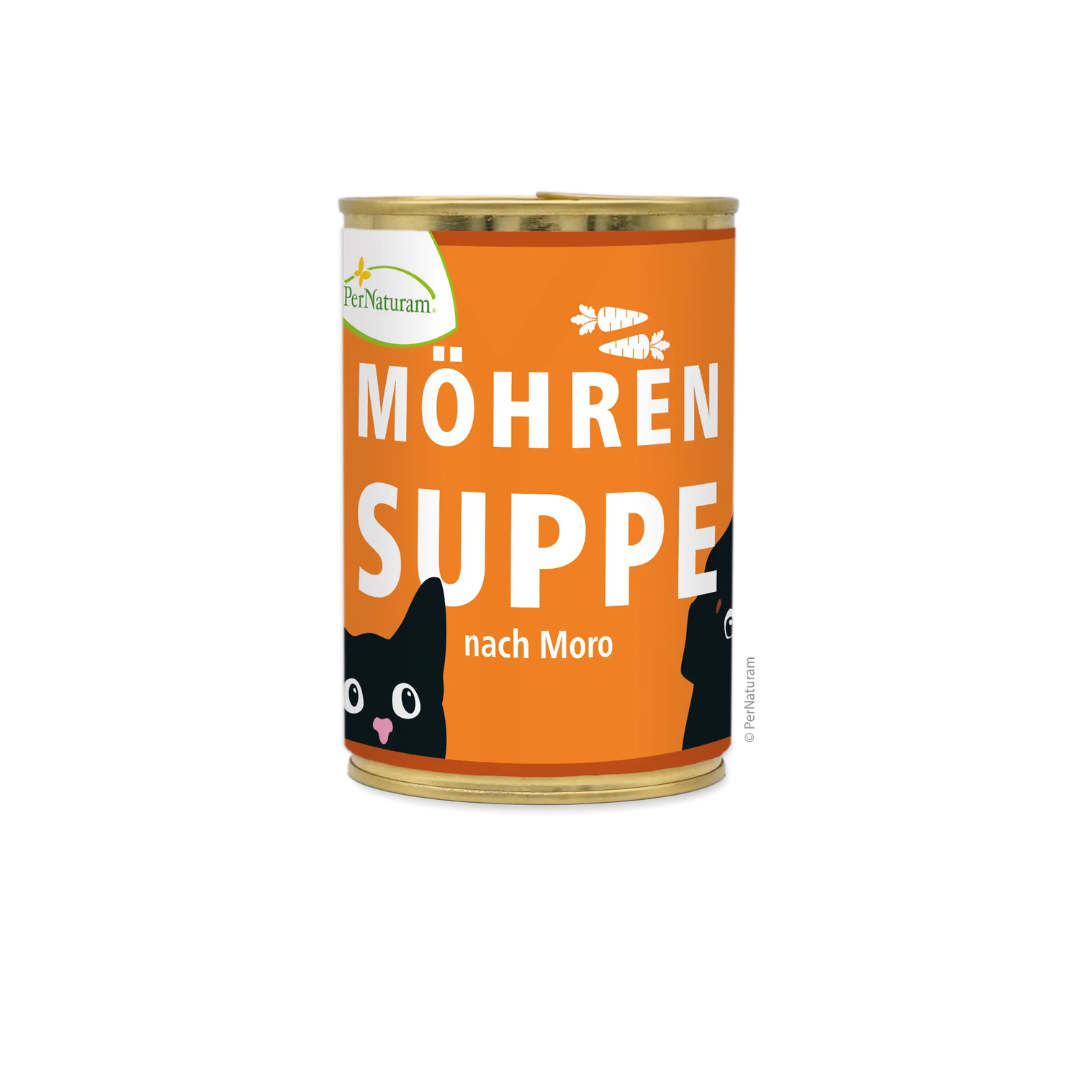 Konservendose mit orangefarbenem Etikett, darauf weiße Schrift 'MÖHREN SUPPE nach Moro' und zwei stilisierte schwarze Katzenköpf