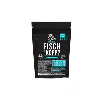 Schwarze Verpackung von Tales & Tails halbfeuchtem Trockenfutter mit der Aufschrift 'Noch ganz Fisch im Kopp',