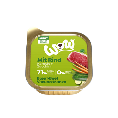 Goldfarbene Verpackung mit Aufschrift 'WOW Dog Rind Adult', Bild von Rinderfilets und Kräutern, 71 % Fleisch und Innereien, ohne Getreide, hergestellt in Österreich.