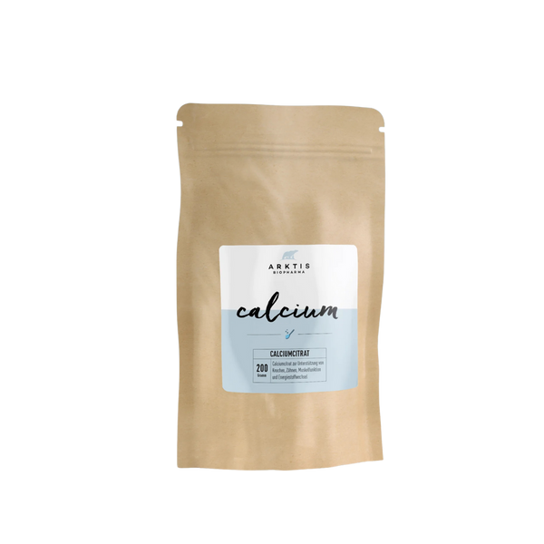 Braune Verpackung mit einem weißen Etikett, auf dem 'calcium' und 'CALCIUMCITRAT' in schwarzer Schrift steht. Inhalt: 200g.