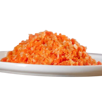 Weißer Teller mit 500 g heimischem Gemüsemix