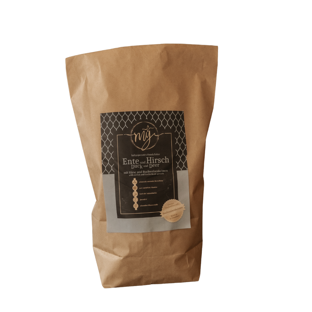 Braune Papiertüte mit Etikett Ente und Hirsch. Marke MY,10kg
