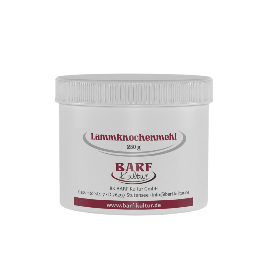 Runder Behälter mit weißem Deckel, beschriftet mit 'Lammknochenmehl 250 g' und dem Logo 'BARF Kultur'.
