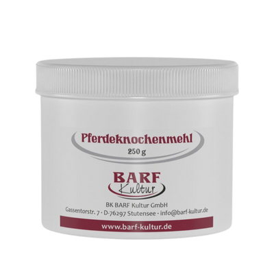 Runder Behälter mit weißem Deckel, beschriftet mit 'Pferdeknochenmehl 250 g' und dem Logo 'BARF Kultur'.