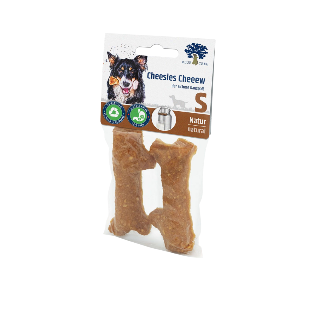 Cheesies Cheeew Hundesnack Größe S, naturbelassen, zwei Kaustangen im Beutel mit Hundemotiv.