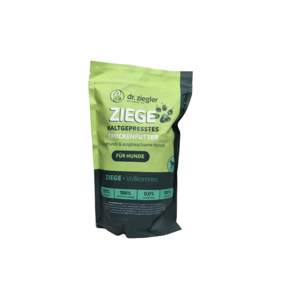 Grüne Tüte mit schwarzem Etikett für Dr. Ziegler's kaltgepresstes Trockenfutter für Junghunde und ausgewachsene Hunde, Ziege & Vollkornreis, 1 kg.
