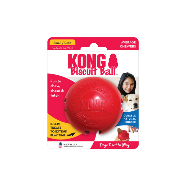 Roter KONG Biscuit Ball für Hunde, Größe Small, aus natürlichem Gummi. Verpackung zeigt den Ball und einen Hund. Text: 'Dogs Need to Play'.