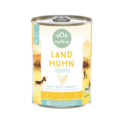 Dose mit Bio-Hundefutter von naftie, 400g, mit Abbildung eines Hundes und Landschaft im Hintergrund. Aufschrift: 'LAND HUHN HUNDEMENÜ.