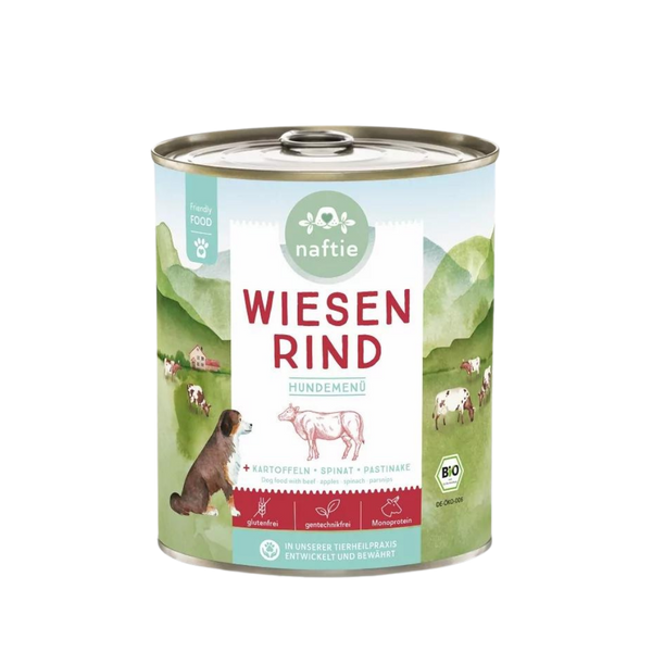 Dose mit Bio-Hundefutter von naftie, 800g, mit Abbildung eines Hundes und Landschaft im Hintergrund. Aufschrift: 'WIESEN RIND HUNDEMENÜ.