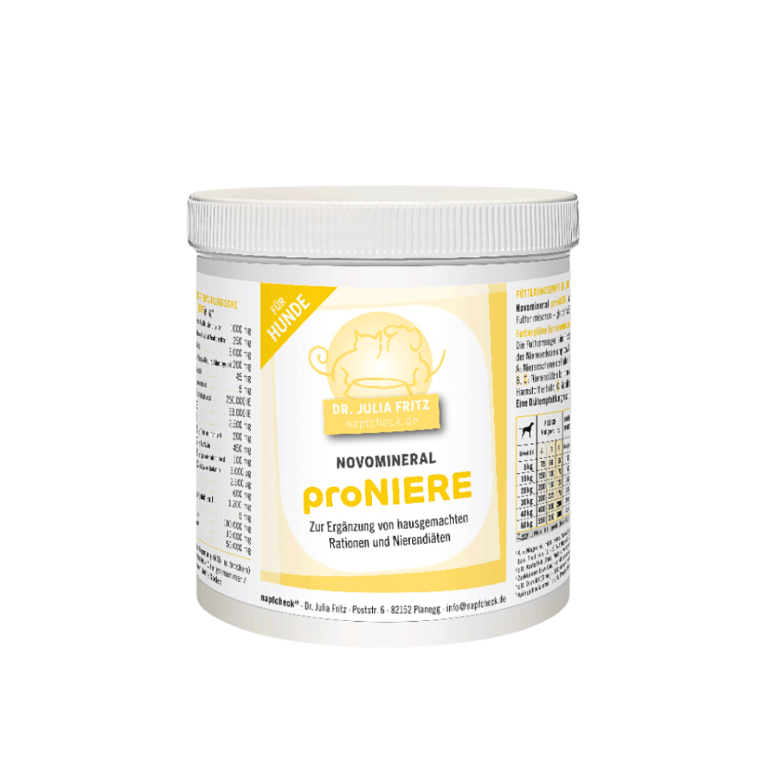 Runddose mit 500g Nahrungsergänzung für Hunde. Auf dem Etikett steht 'Dr. Julia Fritz', 'napfcheck.de', 'Novomineral', 'proNiere'.