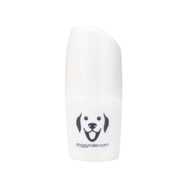 Weißer Hundepflege-Roller mit abgerundeter Form und einem Hundekopf-Logo auf der Vorderseite. Sichtbare URL: 'doggyroller.com'.