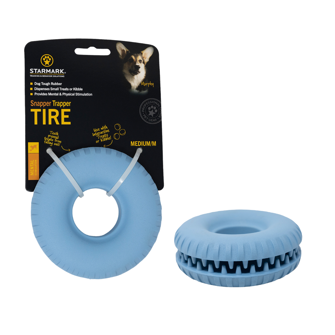 Verpackung des Starmark Everlasting Treat Tire, in blau, Hundespielzeug mit Loch in der Mitte, für mittlere Hunde.