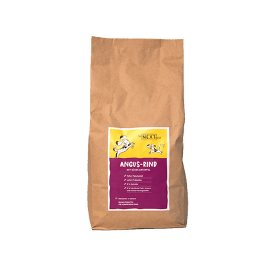 Großer brauner Futtersack von The Next Best mit der Sorte Angus-Rind und Süßkartoffel. Hochwertiges Hundefutter mit hohem Fleischanteil, ohne Getreide, künstliche Farb-, Aroma- und Konservierungsstoffe.